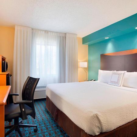 Fairfield Inn & Suites Fort Worth University Drive Экстерьер фото