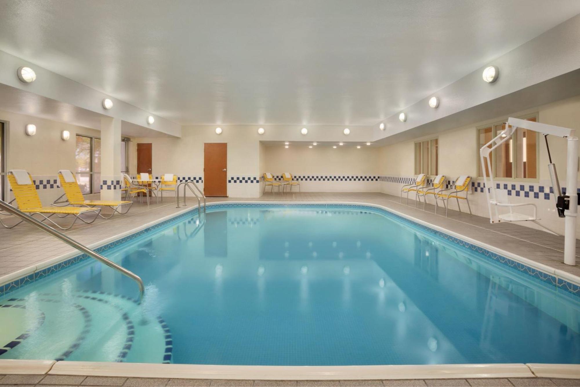 Fairfield Inn & Suites Fort Worth University Drive Экстерьер фото