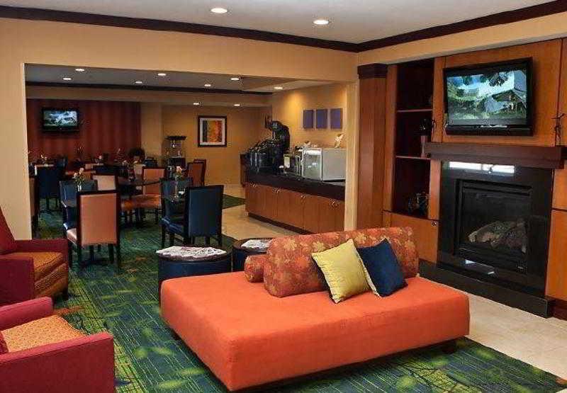 Fairfield Inn & Suites Fort Worth University Drive Экстерьер фото
